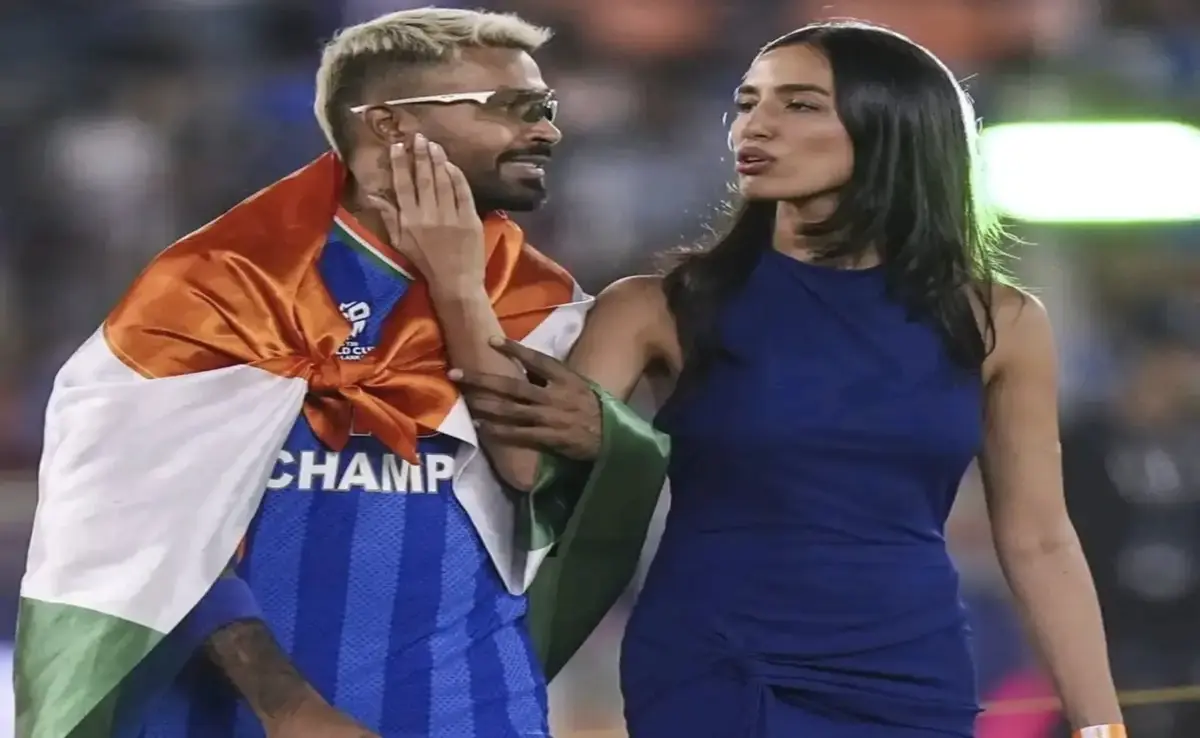 Hardik Pandya With His Girlfriend Mahieka Sharma