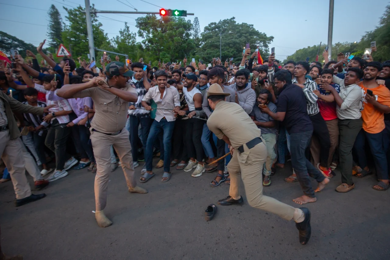RCB announces RS 25 Lakh financial aid for victims families of Bengaluru Stampede