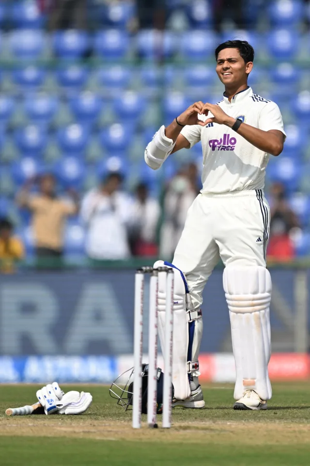 Yashasvi Jaiswal Century Celebration