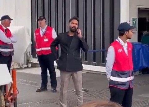 Dinesh Karthik 1