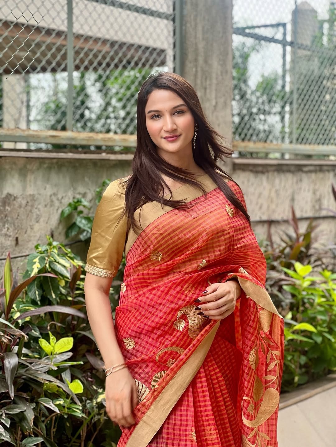 Pu Bani Parwarti Wearing My Mom S Saree Cricket Cricketlover Bollywood Explorepag