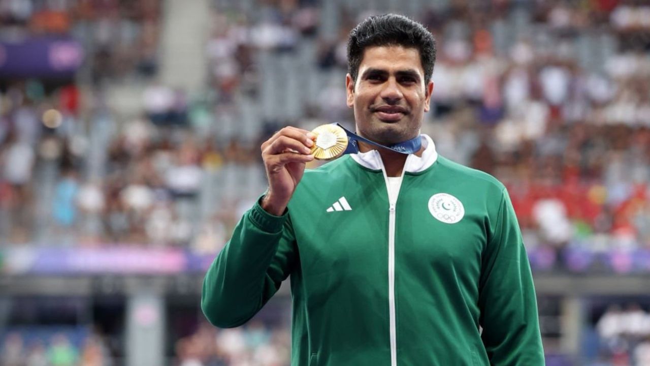 Arshad Nadeem exposed Pakistan Olympic Association Officials Of Faking Rewards