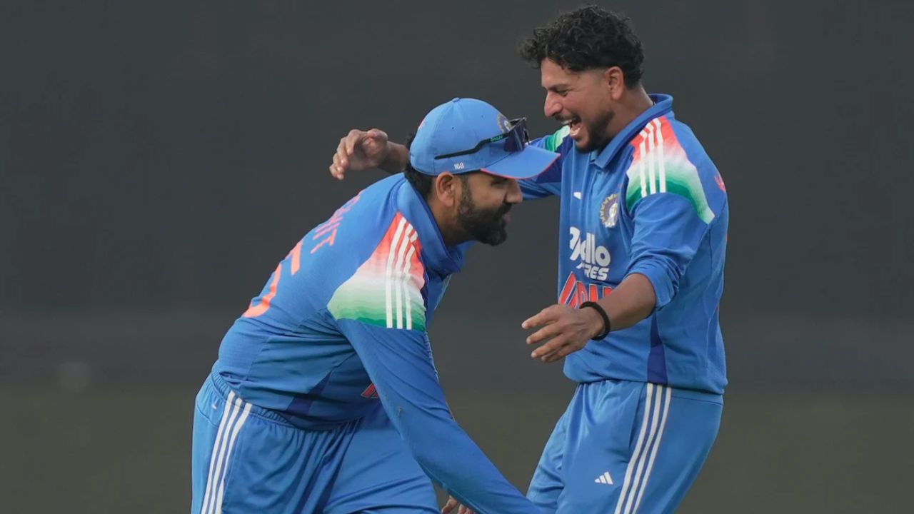 Rohit Sharma Virat Kohli and Kuldeep Yadav DRS Drama for Lungi Ngidi wicket during IND vs SA 3rd ODI Visakhapatnam