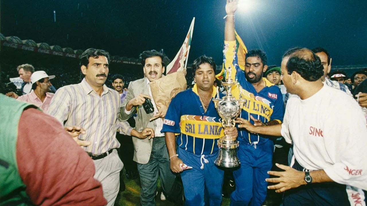 Ex Sri Lanka captain Arjuna Ranatunga to be arrested on corruption charges