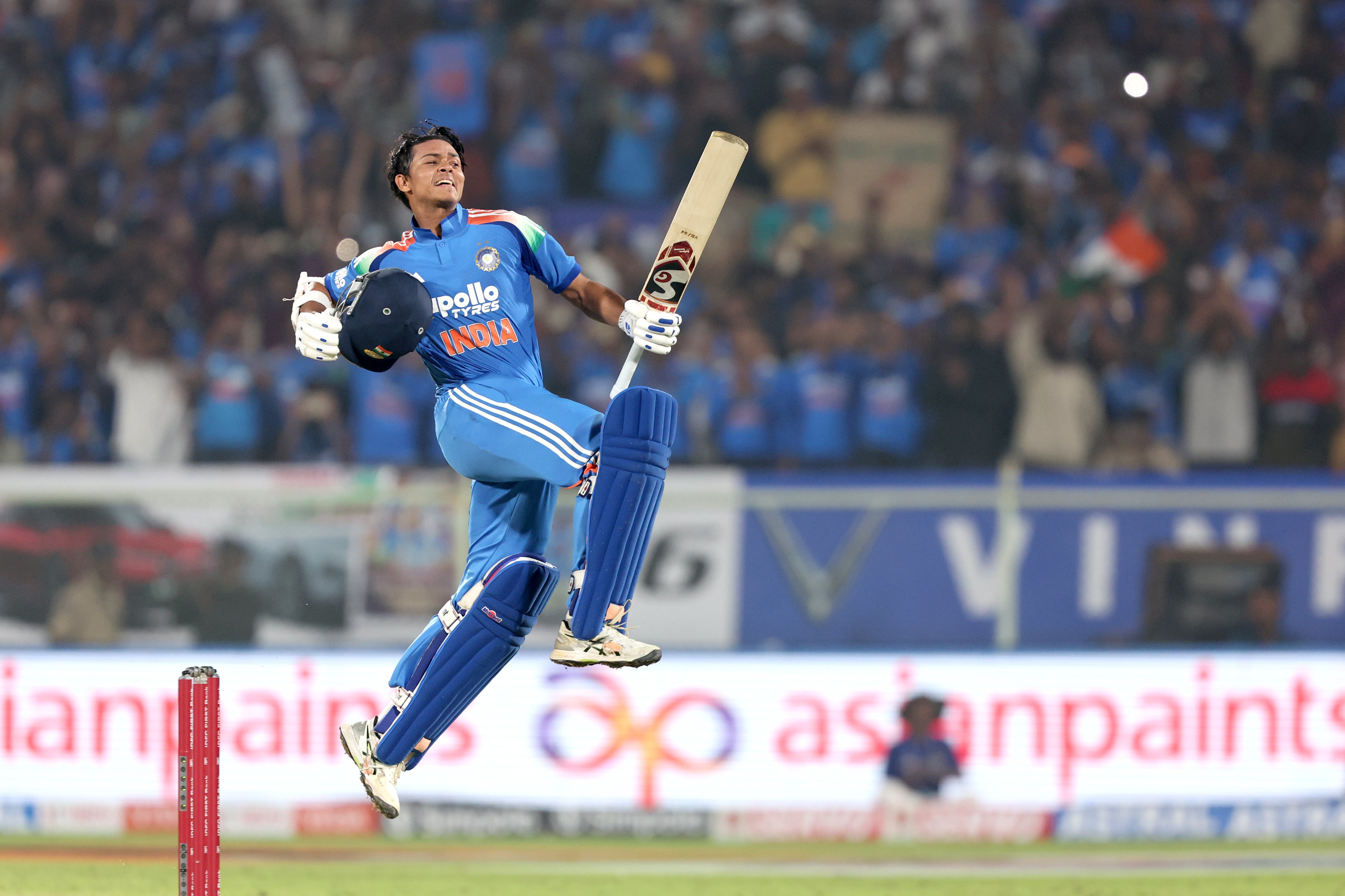Yashasvi Jaiswal Century