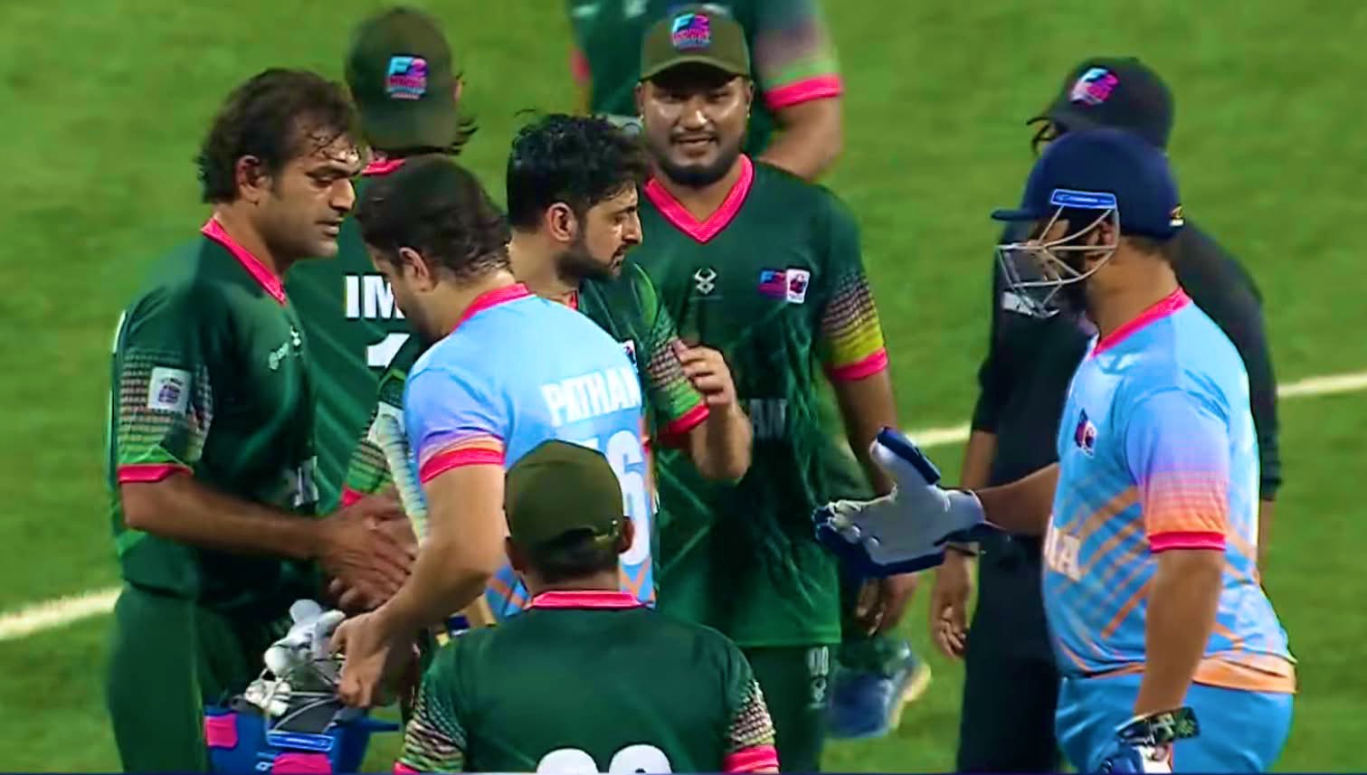 Irfan Pathan And Shoaib Malik