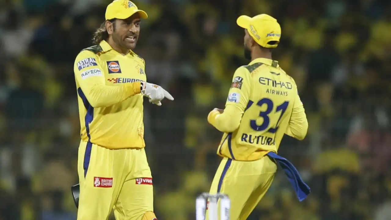 MS Dhoni Miss CSK vs RR Match