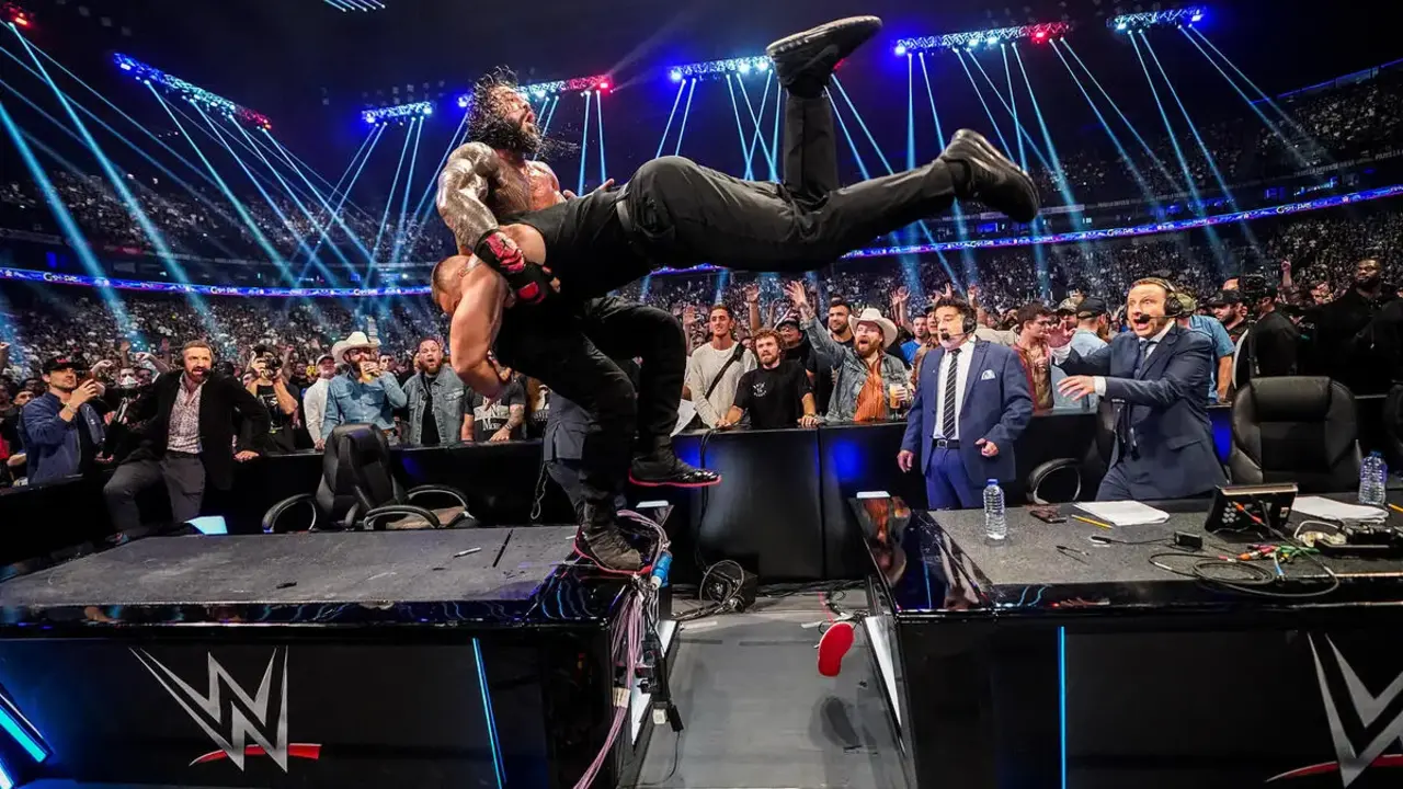 Roman Reigns Bron Breakker