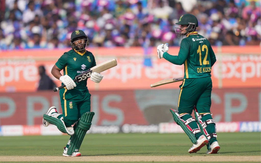 1765017067982 Bavuma De Kock 1