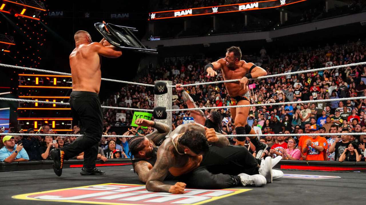 Jey Uso LA Knight