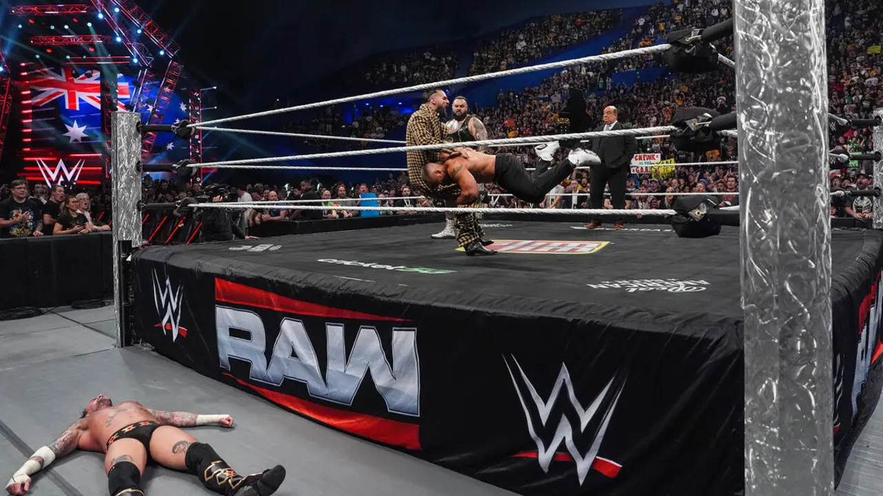 Seth Rollins Bron Breakker