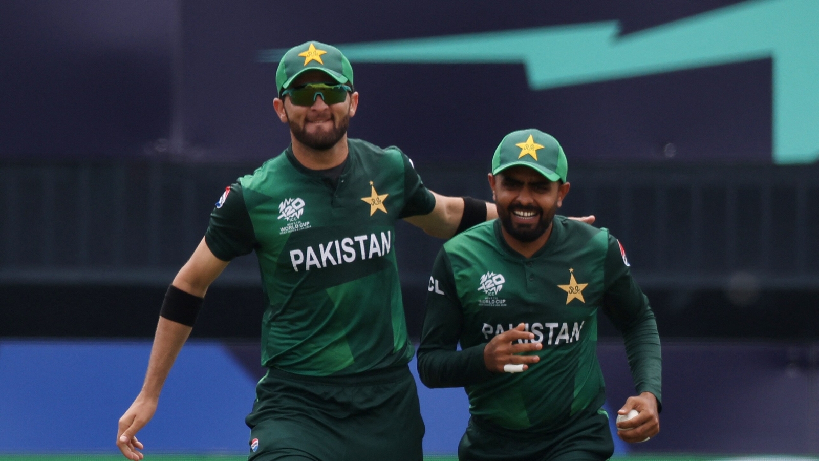 Shaheen Afridi Babar Azam 1718120244224 1718120244416