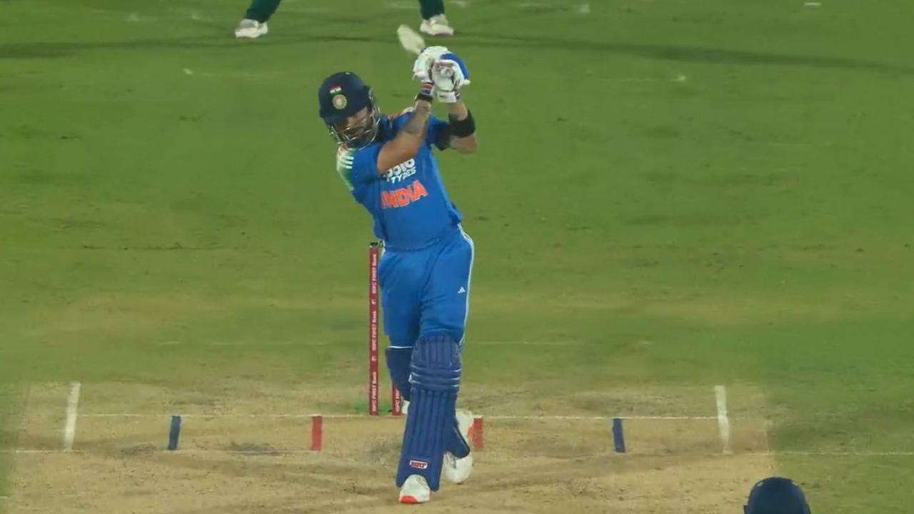 Virat Kohli Smashes Corbin Bosch For A No Look Six