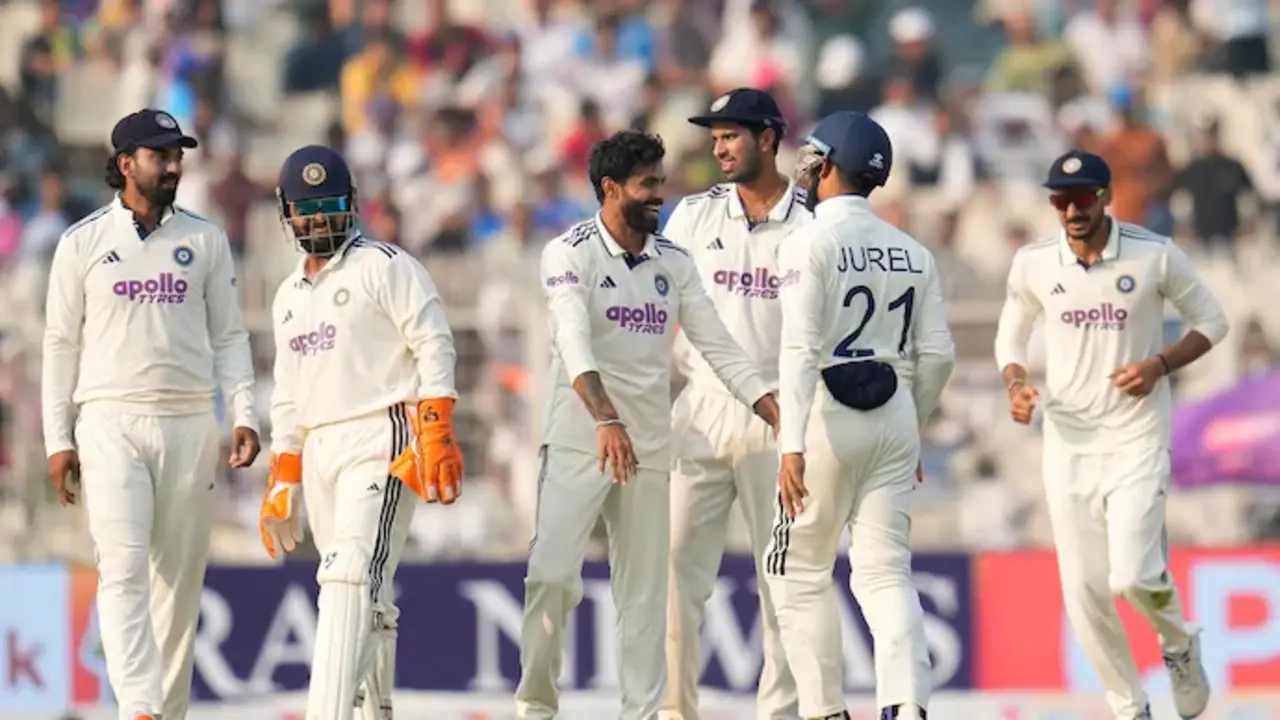 Ravindra Jadeja 155421103 16x9 0 1