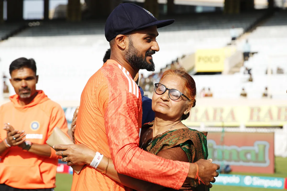 Akash Deep Mother & Brother