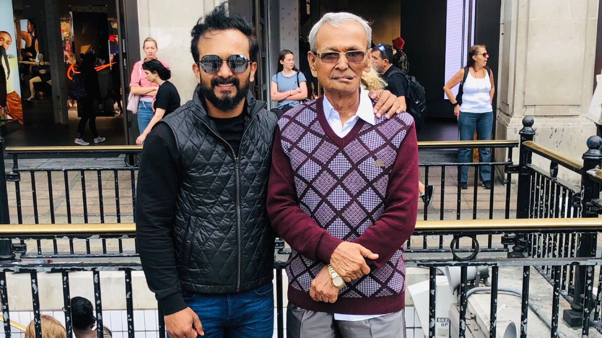 Kedar Jadhav Father 