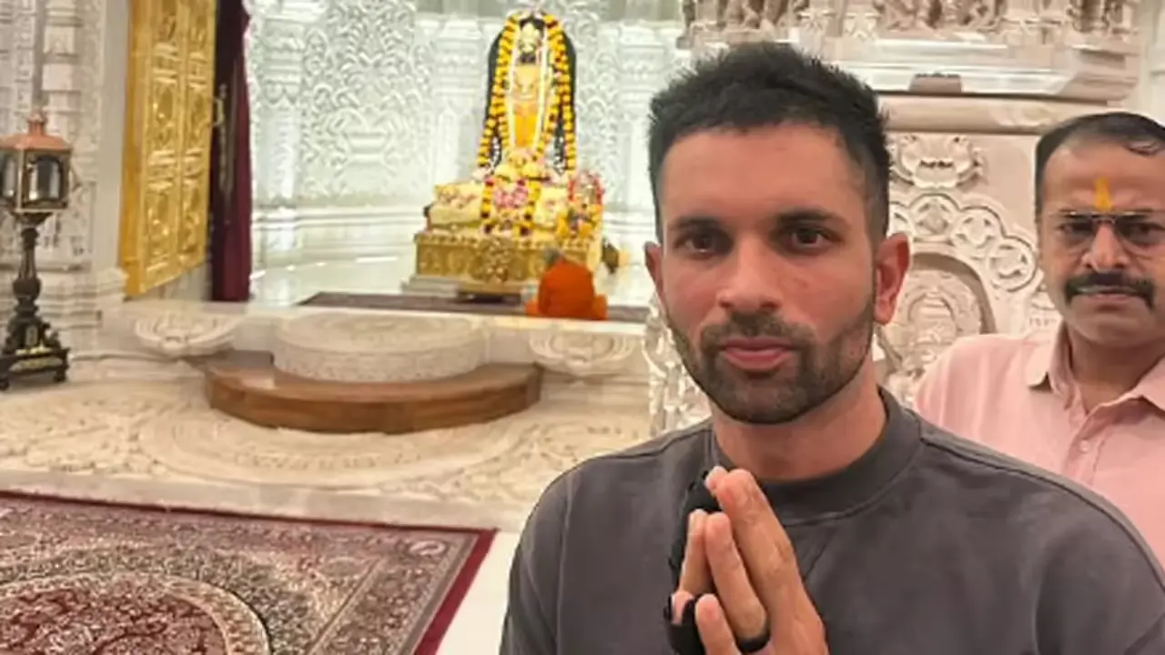 Keshav Maharaj House & Father