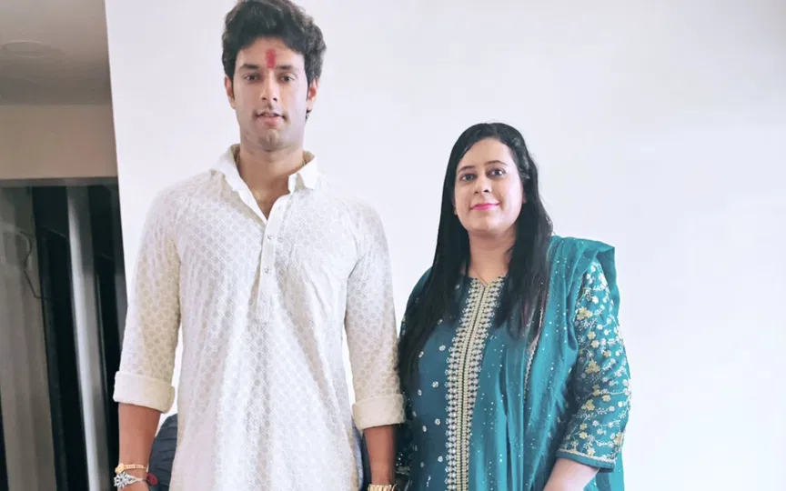 Shivam Dube Sister & Son