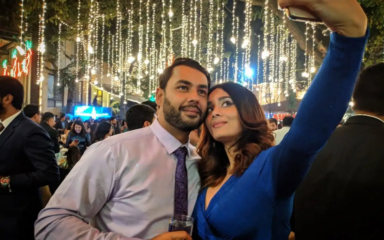 Stuart Binny Wife 