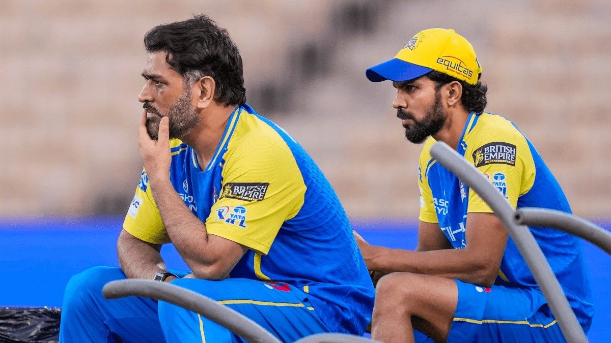 MS Dhoni injury updates