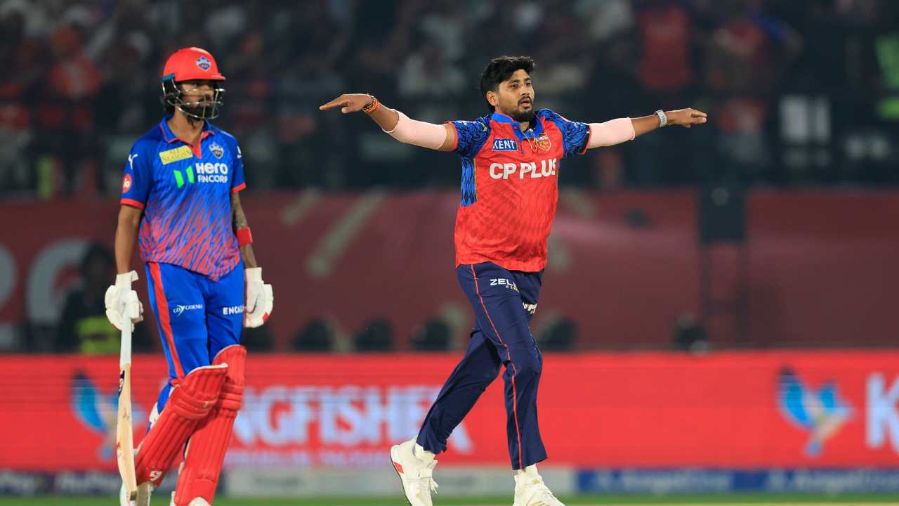 Yash Thakur strikes early